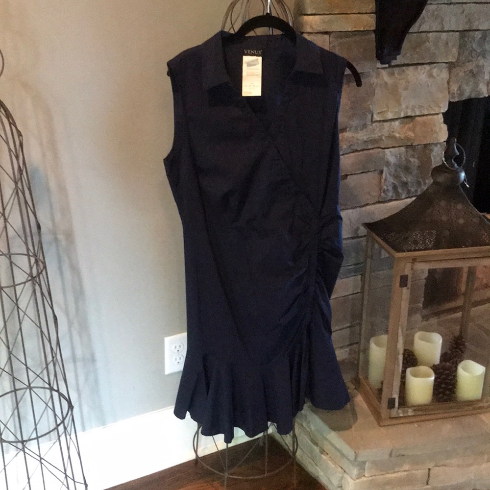 Button up dress.. Accentuates curves. Cotton.